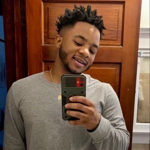 Meet your Posher, Lewis